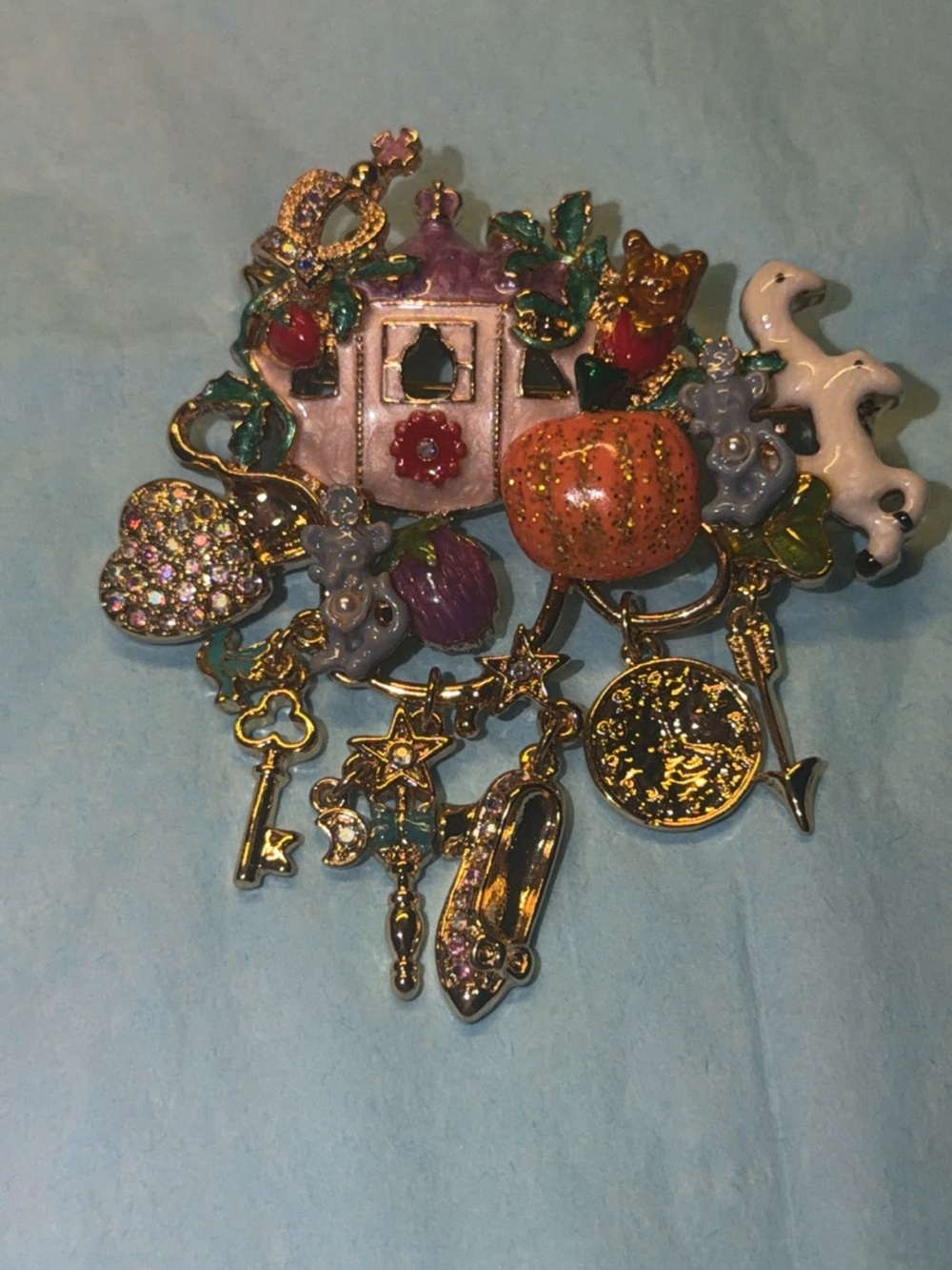 Beautiful Kirks Folly Cinderella Pumpkin Carriage Gold Tone